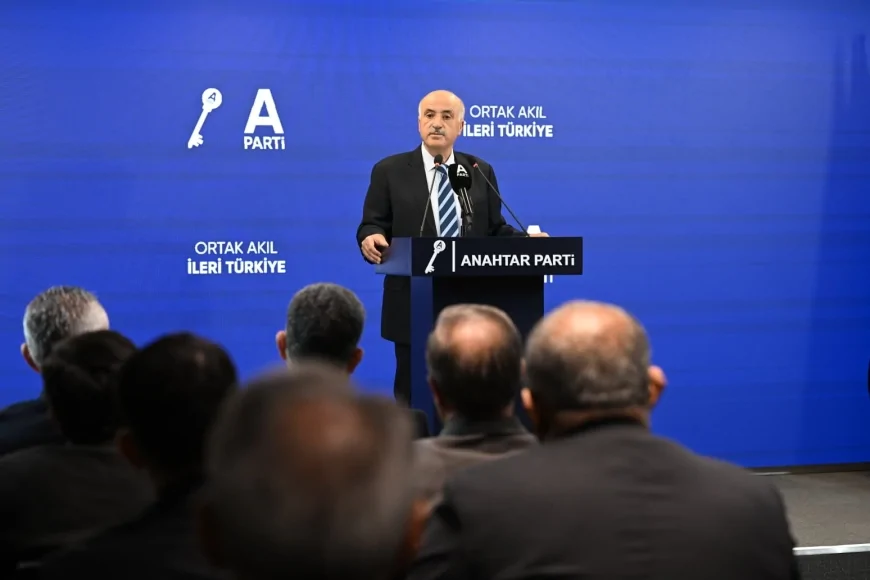 Anahtar Parti Sözcüsü Fuat Geçen: “Tom Barrack haddini bilecek Türkiye Cumhuriyeti çadır devleti değildir”