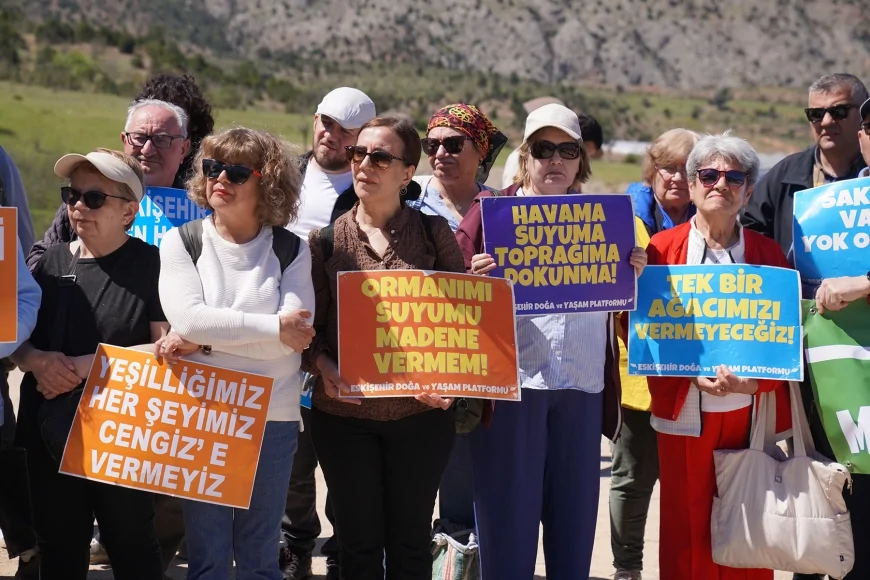 TEPEBAŞI BELEDİYE BAŞKANI AHMET ATAÇ SİYANÜRLÜ MADEN KEŞFİNDE VATANDAŞLARLA SAHADA BULUŞTU