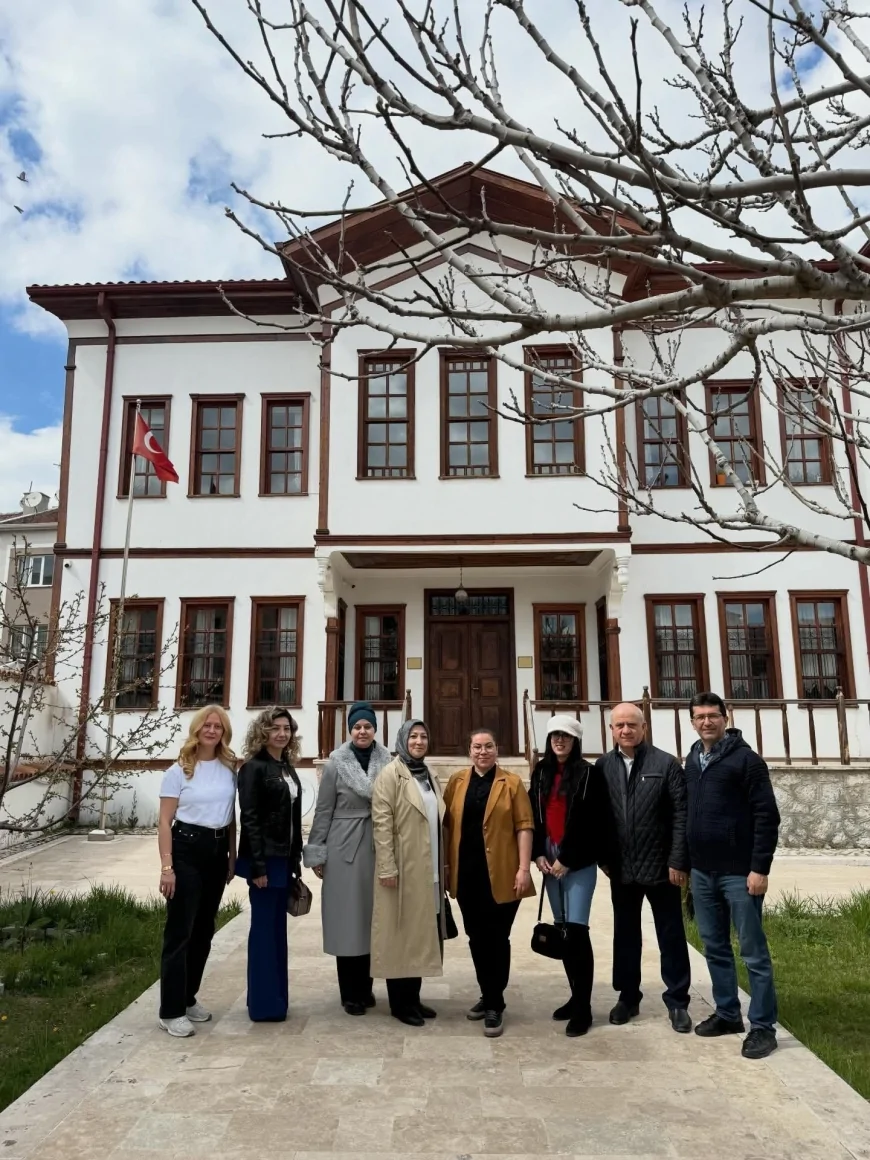 YEŞİLAY ÇORUM ŞUBESİNDEN KÜLTÜR VE TURİZM İL MÜDÜRLÜĞÜNE ZİYARETTE İŞ BİRLİĞİ VURGUSU