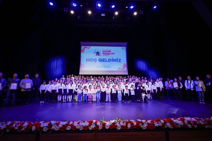 Beylikdüzü Belediyesi’nin İlk Çocuk Koroları Festivali 900 Çocuğun Katılımıyla Görkemli Şekilde Tamamlandı!