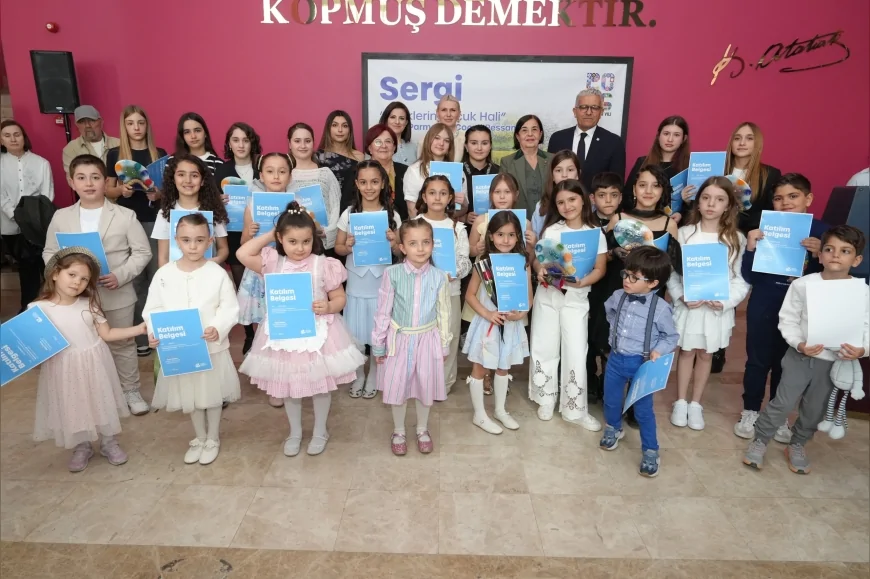 ESKİŞEHİR BÜYÜKŞEHİR BELEDİYESİ RENKLERİN ÇOCUK HALİ SERGİSİYLE MİNİK RESSAMLARI SANATSEVERLERLE BULUŞTURDU!