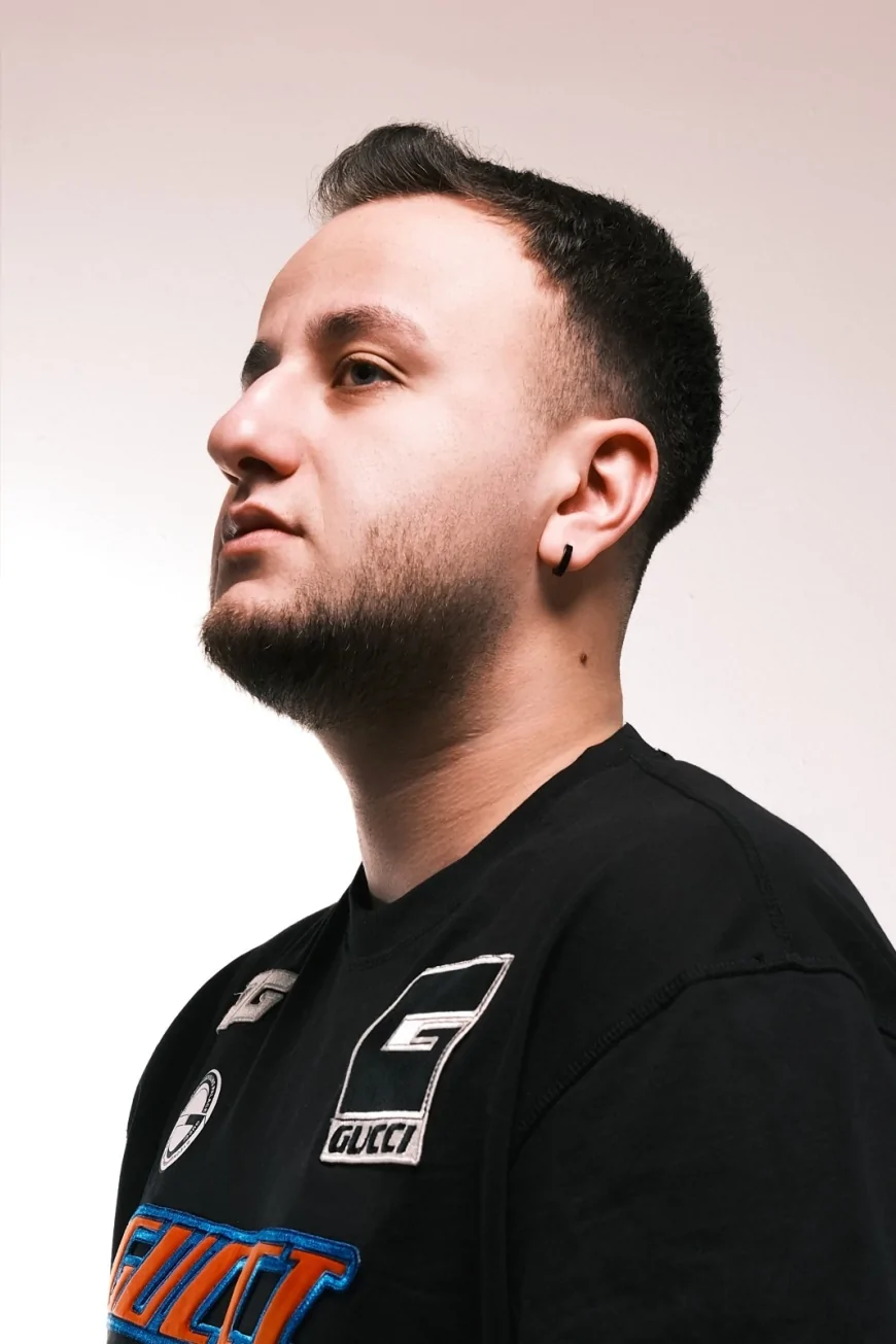 İstanbul merkezli Pocoapoco kolektifi elektronik müzikte niş ve seçici çizgisiyle öne çıkıyor