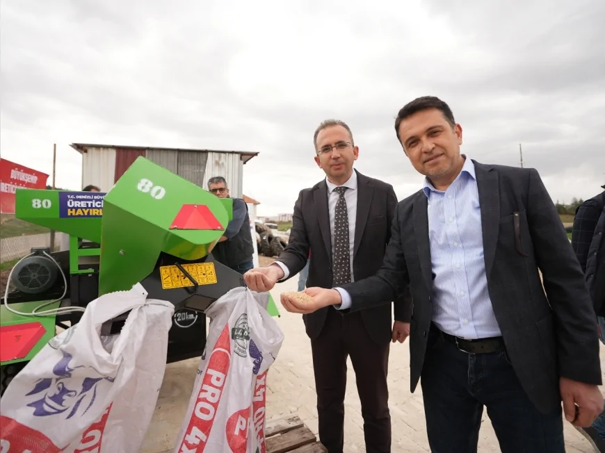 DENİZLİ BÜYÜKŞEHİR BELEDİYESİ BEKİLLİ’DE HAYVANCILIĞA DESTEK İÇİN TARIMSAL MAKİNE DESTEĞİ SAĞLADI