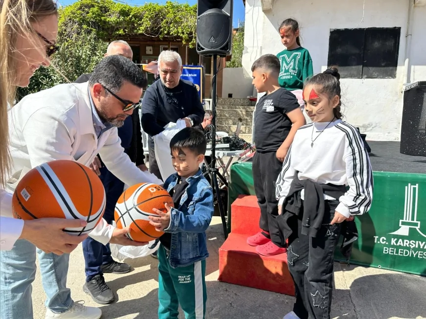Karşıyaka Belediye Başkanı Yıldız Ünsal: “23 Nisan coşkusunu Sancaklı’dan başlattık”