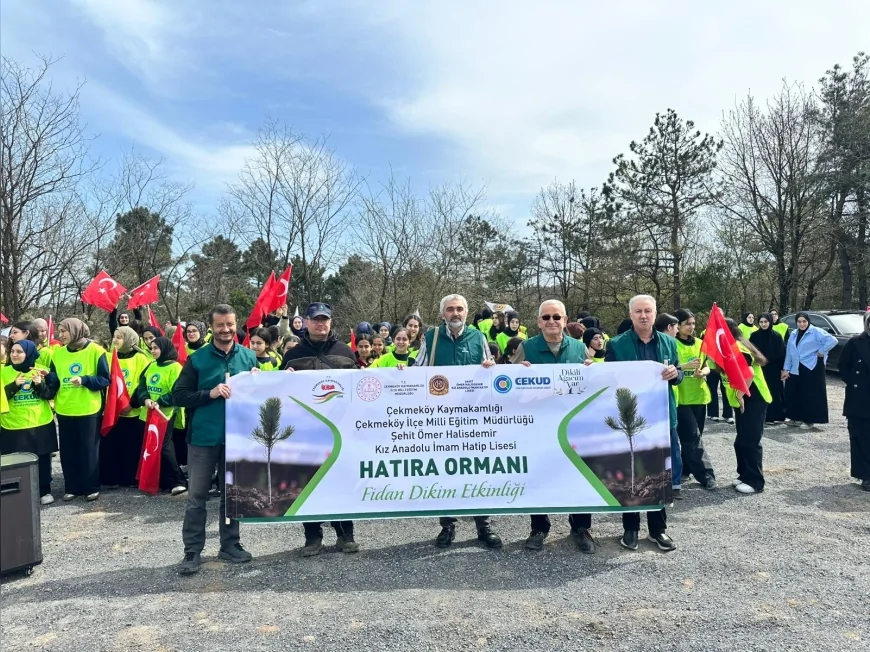 İstanbul Çekmeköy’de İmam Hatip Öğrencileri Hatıra Ormanı Oluşturdu