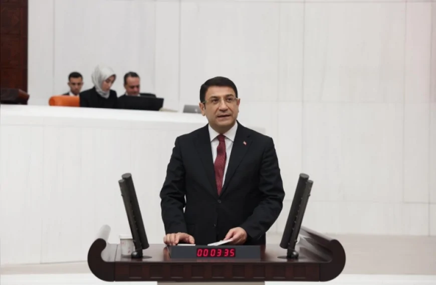 DEVA Partisi Ankara Milletvekili Av. İdris Şahin: “Ekran ile sokak arasındaki sınır tehlikeli biçimde inceldi”