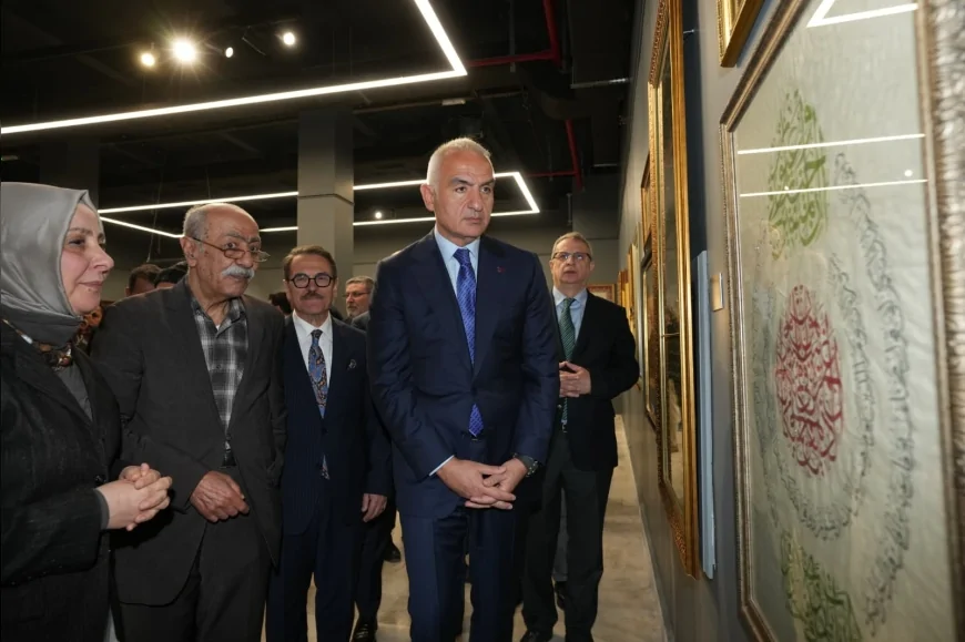 Kültür ve Turizm Bakanı Mehmet Nuri Ersoy: “Fuadnâme Sergisi Kültür Mirasımızın Yaşatılmasının Somut Göstergesidir”