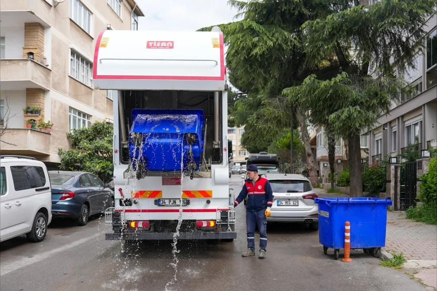 Maltepe Belediyesi Küçükyalı’da Bahar Temizliği Çalışmalarını Yoğun Mesaiyle Sürdürüyor
