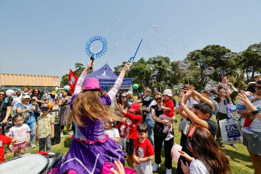 İzmir Büyükşehir Belediyesi 23 Nisan finalini Kültürpark’ta kapsamlı etkinliklerle yapacak