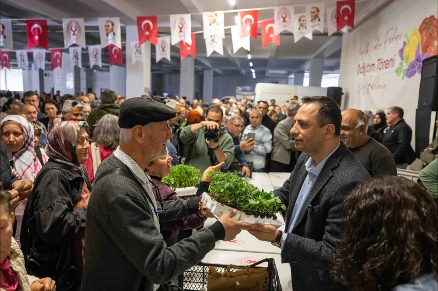 Bornova Belediyesi 382 bin fide dağıtımıyla yerel üretimi ve üreticiyi destekliyor