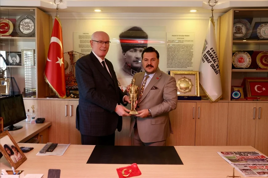 ODUNPAZARI BELEDİYE BAŞKANI KAZIM KURT ESKİŞEHİR’DE ESNAF ODALARINI ZİYARET ETTİ TALEP VE SORUNLARI DİNLEDİ