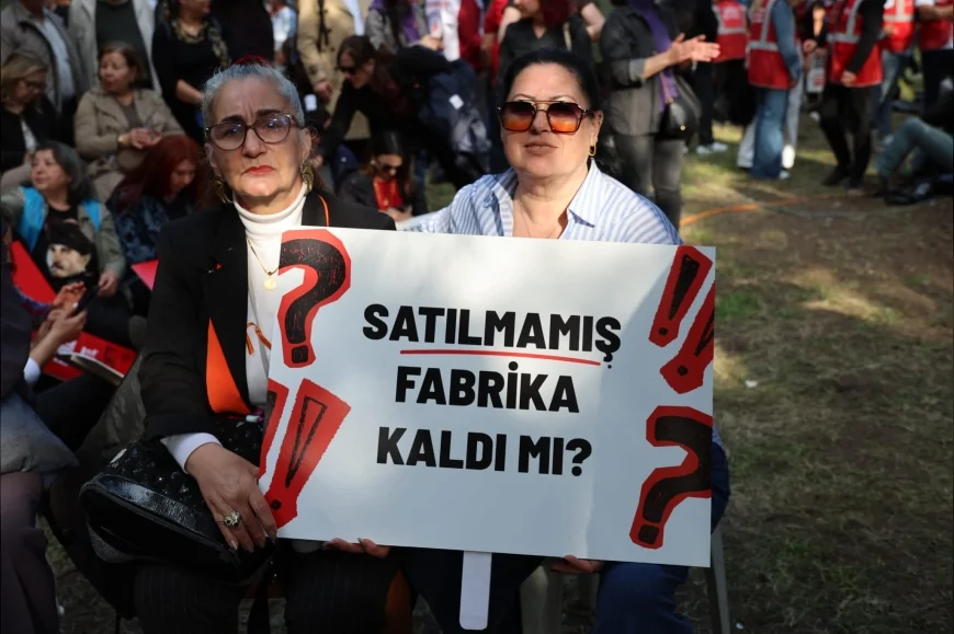 İzmir’de Meslek Fabrikası çalışanları tahliyeye tepkili “Bu bina İzmir’in umuduydu geleceğe kilit vuruluyor”