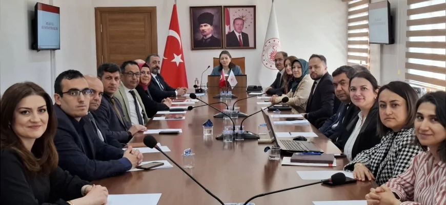 Çorum Vali Yardımcısı Yeliz Mercan başkanlığında Büyük Aile Yılı Festivali hazırlıkları ele alındı