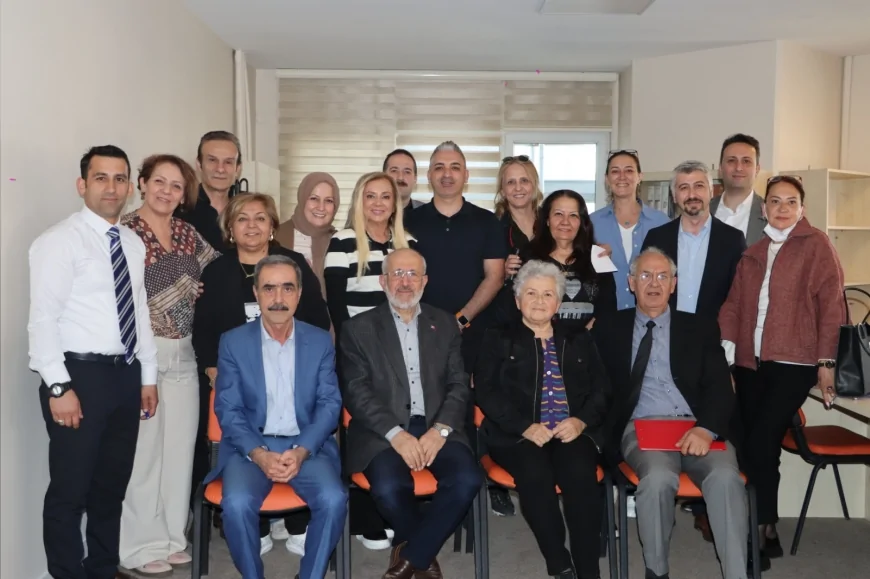 Maltepe Belediyesi yetkilileri mahallelerin taleplerini muhtarlarla masaya yatırdı