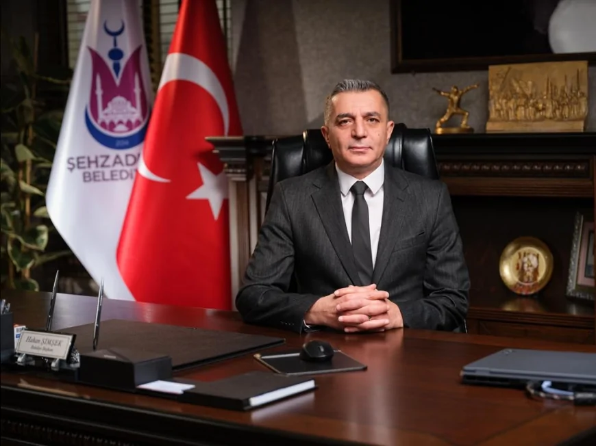 Şehzadeler Belediye Başkanı Hakan Şimşek 23 Nisan mesajında çocukların güvenliği ve geleceğine vurgu yaptı