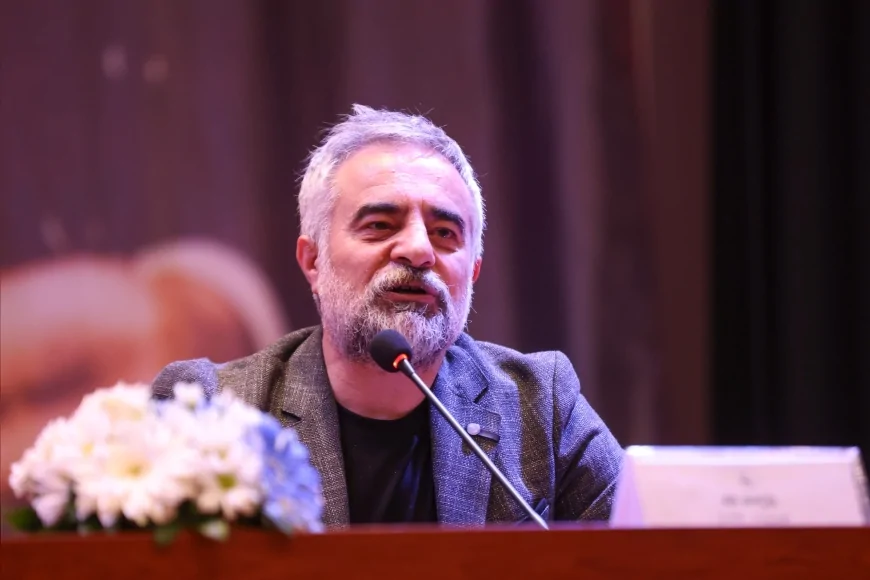 Şair ve Yazar Ali Ayçil Dokuz Eylül Üniversitesinde Türk Edebiyatında Zaman ve Hafıza Üzerine Konuştu