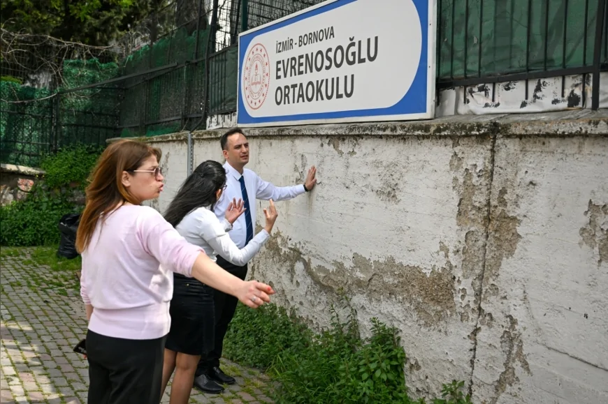 Bornova Belediye Başkanı Ömer Eşki Evrenosoğlu Ortaokulunu Ziyaret Etti “Çocuklarımızın Güvenliği En Büyük Sorumluluğumuz”