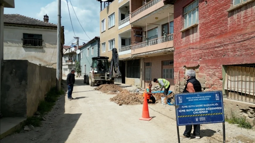 Bursa Büyükşehir Belediyesi Orhangazi Keramet Mahallesi’nde 25 Yıllık İçme Suyu Hattını Baştan Yeniliyor
