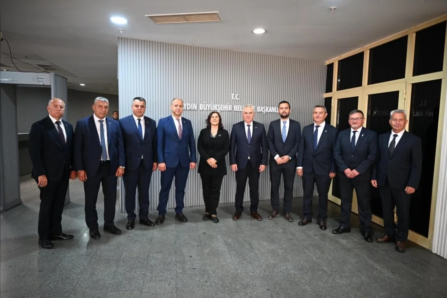 AYDIN BÜYÜKŞEHİR BELEDİYE BAŞKANI ÖZLEM ÇERÇİOĞLU’NA KUŞADASI ŞOFÖRLER ODASINDAN ZİYARET!