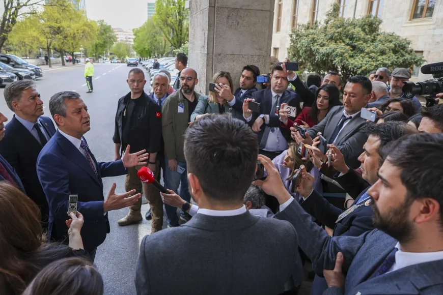 CHP Genel Başkanı Özgür Özel: “Milletin verdiği bayrağı bırakmayız sine-i millet memlekete felaket getirir”
