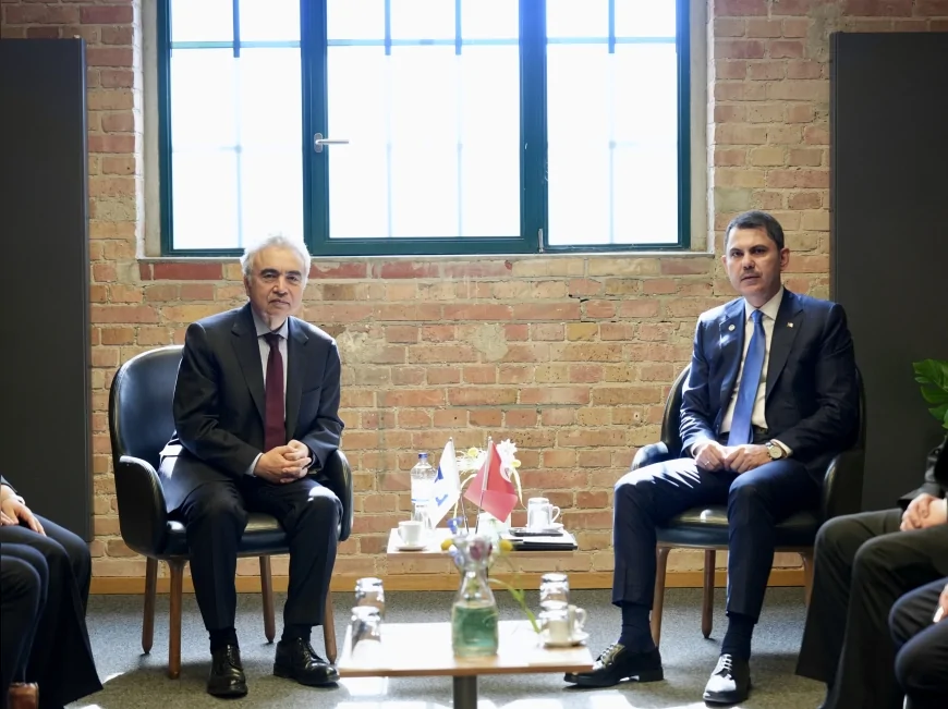 Çevre, Şehircilik ve İklim Değişikliği Bakanı Murat Kurum Berlin’de COP31 Başkanlığı temaslarını sürdürdü