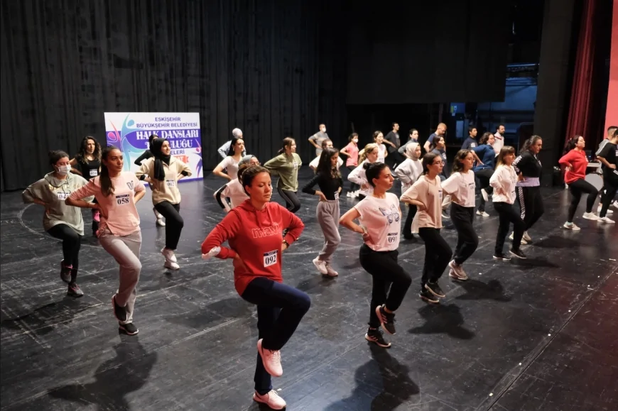 Eskişehir Büyükşehir Belediyesi Halk Dansları Topluluğu İçin Seçme Sürecini Başlattı