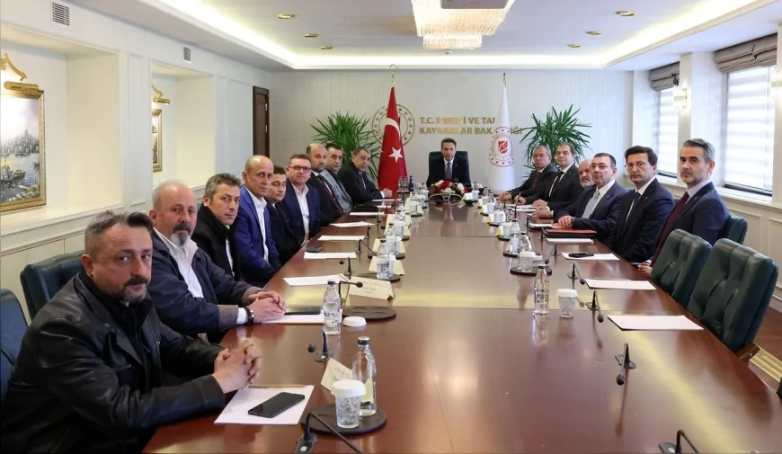 Enerji ve Tabii Kaynaklar Bakanı Alparslan Bayraktar: “Madencilerin haklarının korunmasının takipçisi olacağız”