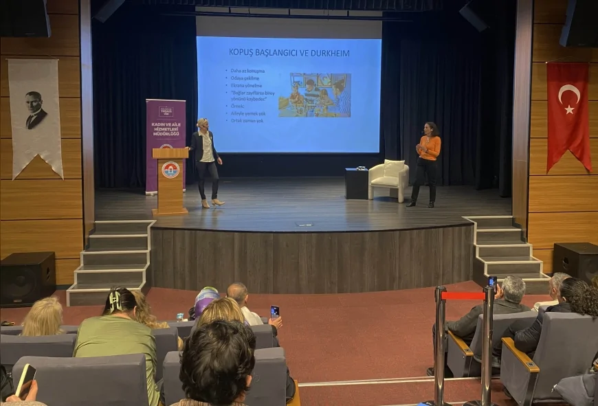 Maltepe Belediyesi ve Maltepe Üniversitesi okullarda artan şiddeti panelde masaya yatırdı