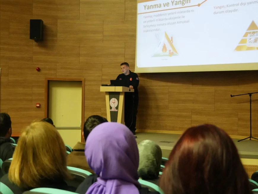 Düzce Belediyesi İtfaiyesi hastane personeline yangın ve afet müdahale eğitimi verdi