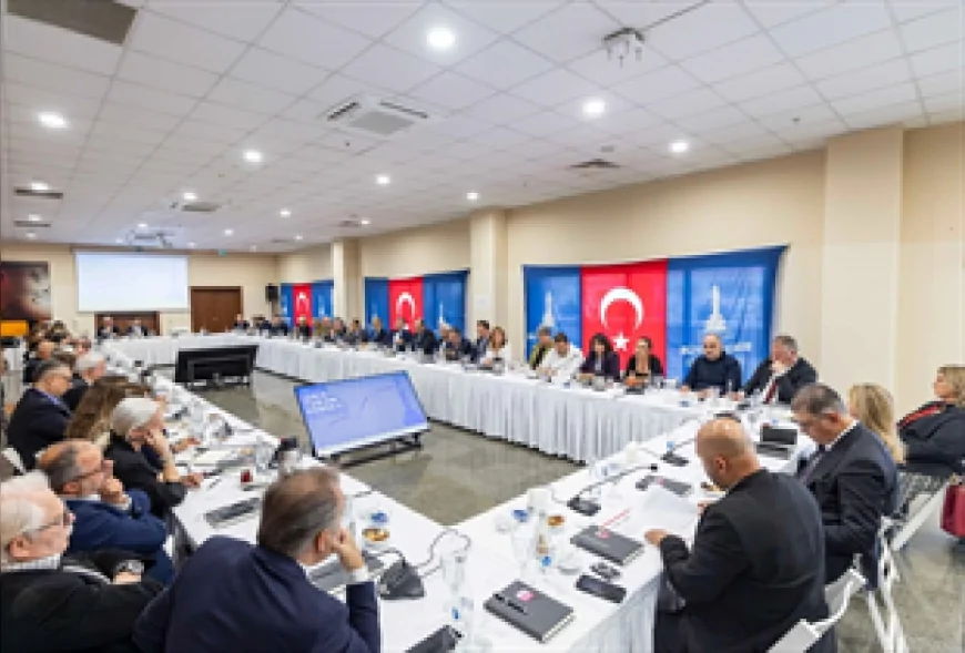 İzmir Büyükşehir Belediye Başkanı Dr. Cemil Tugay: “İzmir’in kendi yol haritasını ortak akılla belirlemesini istiyoruz”