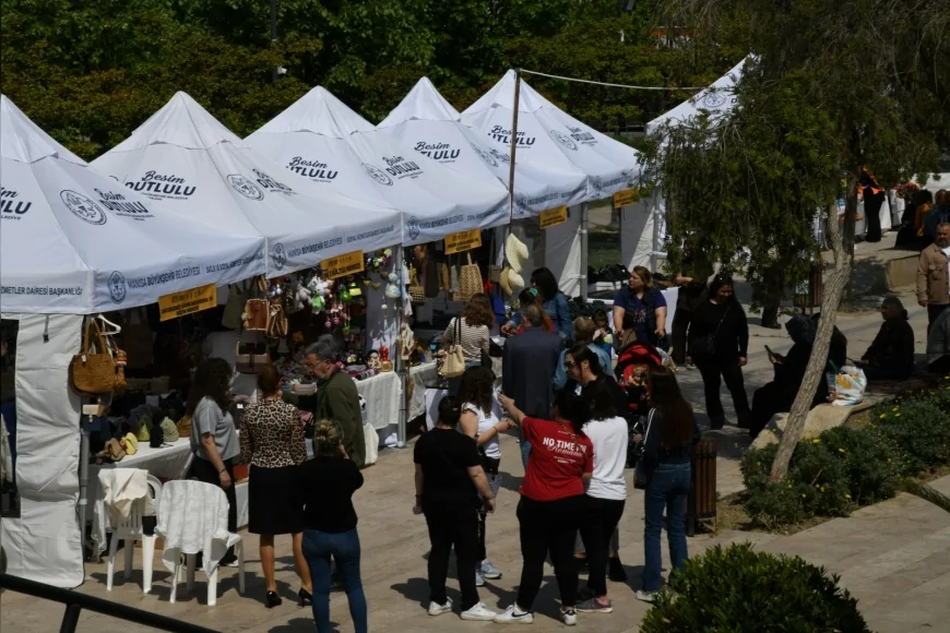 Yunusemre Belediye Başkanı Semih Balaban: “Üreten kadınların yanında olmaya devam edeceğiz”