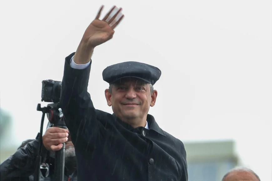 CHP Genel Başkanı Özgür Özel: “Egemenlik milletindir, meşruiyet sandıkla sağlanır”