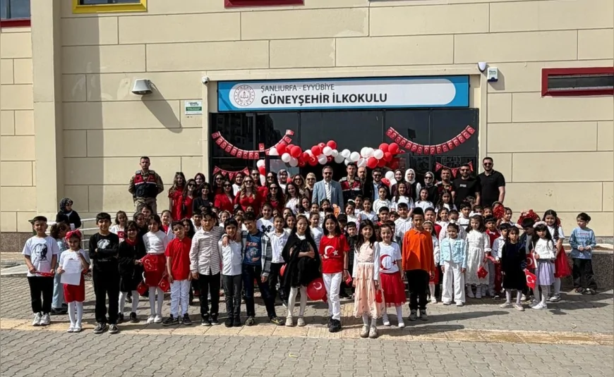 Güneyşehir İlköğretim Okulu Müdürü Lütfi Deveci: “23 Nisan’da makamı Fatma Şanlı’ya devrettik”