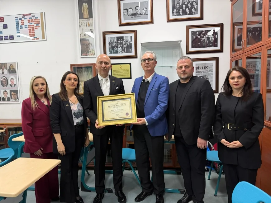 Balkan Vakfı Prof. Dr. Ergin Jable’ye Türk dili ve kültürüne katkıları için vefa beratı takdim etti