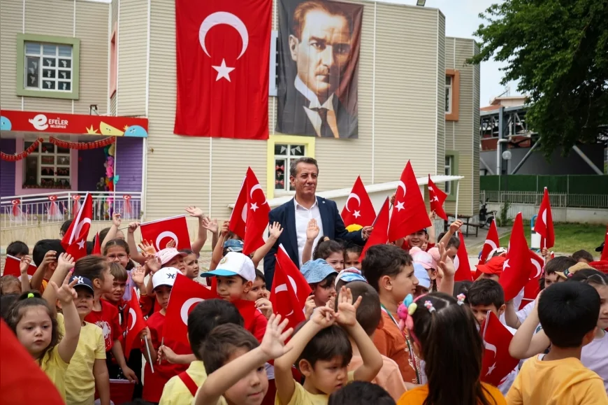 Efeler Belediye Başkanı Anıl Yetişkin: “23 Nisan’ı Bu Yıl Büyük Bir Sızıyla Karşılıyoruz”