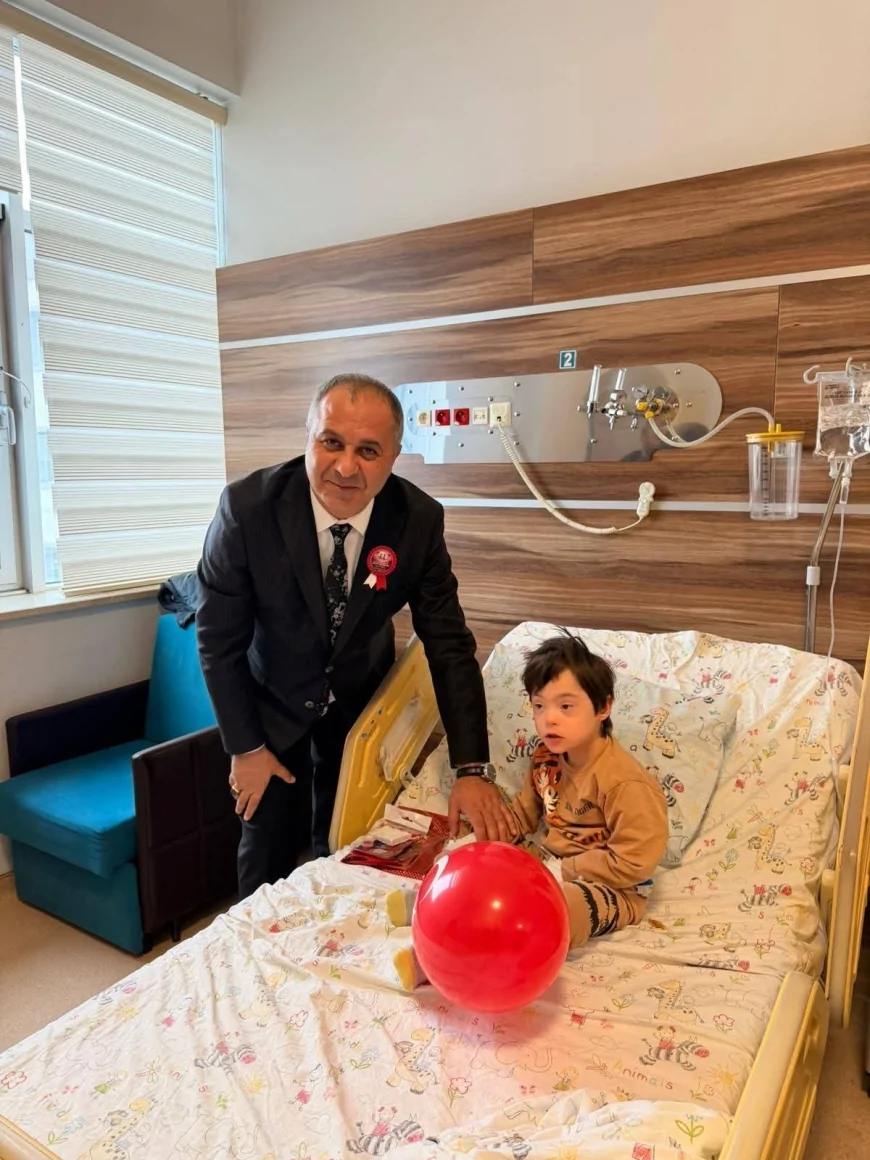 MHP Çorum İl Başkanı Mehmet İhsan Çıplak: “23 Nisan’da Hastanedeki Çocuklarımızı Yalnız Bırakmadık”