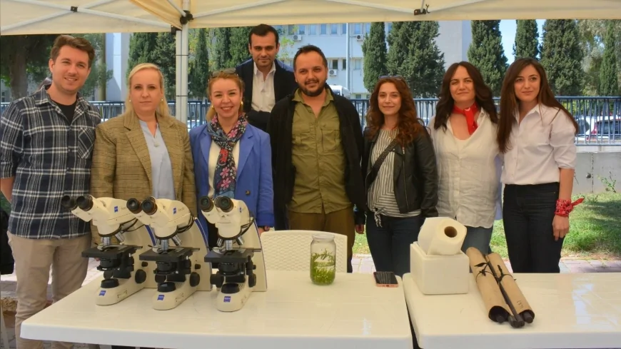 Ege Üniversitesi’nde düzenlenen Bilim ve Çocuk Şenliği öğrencileri bilimle buluşturdu