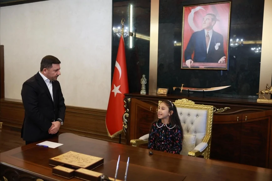 Nevşehir Belediye Başkanı Rasim Arı 23 Nisan’da Başkanlık Koltuğunu Çocuklara Devretti