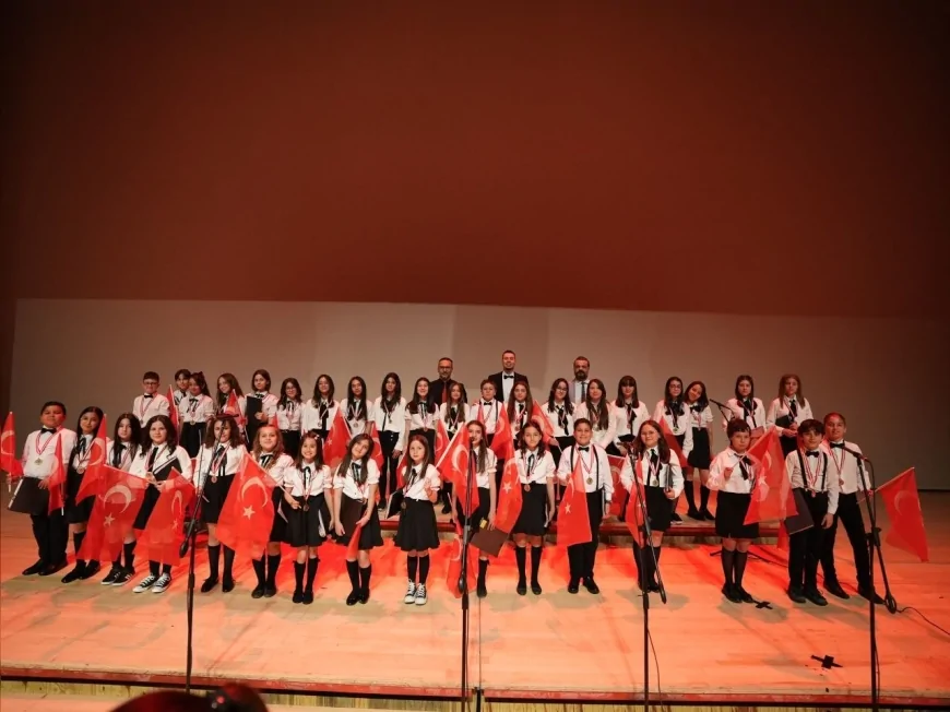 DENİZLİ BÜYÜKŞEHİR BELEDİYE BAŞKANI BÜLENT NURİ ÇAVUŞOĞLU: “SİZLER BU BÜYÜK HİKAYENİN BİRER SONUCUSUNUZ”