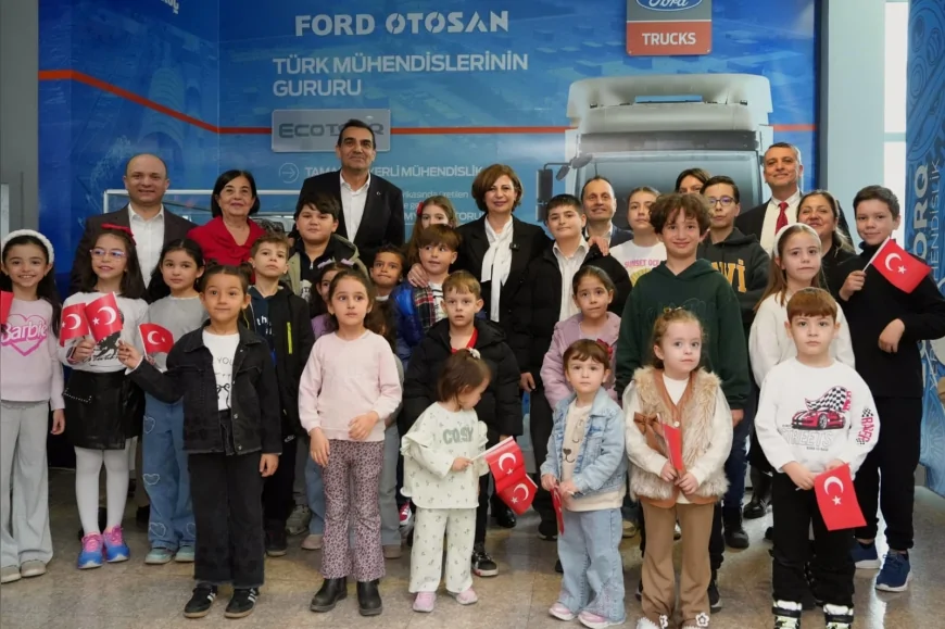 ESKİŞEHİR BÜYÜKŞEHİR BELEDİYESİ VE FORD OTOSAN İŞ BİRLİĞİYLE ÇOCUKLARA BİLİM HEDİYESİ VERİLDİ