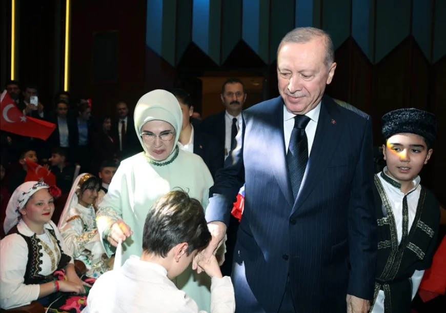 CUMHURBAŞKANI RECEP TAYYİP ERDOĞAN: “ACILARI DİNDİRMEK VE ÇOCUKLARIN GÖZYAŞLARINI SİLMEK İÇİN GAYRET EDİYORUZ”