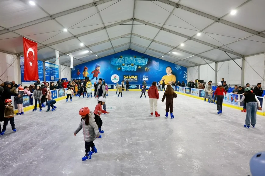 NEVŞEHİR BELEDİYESİ MOBİL BUZ PATENİ PİSTİ 40 GÜNDE 15 BİN TEKİL ZİYARETÇİYİ AĞIRLADI