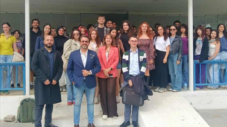 Ege Üniversitesi’nde düzenlenen etkinlikte yapay zekanın sanat ve tasarıma etkileri çok yönlü ele alındı