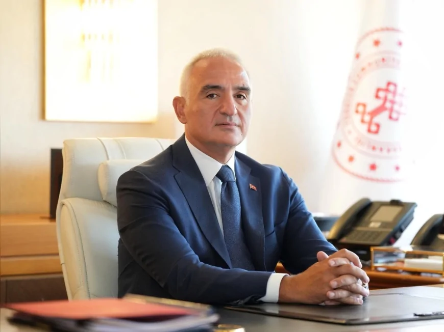 Kültür ve Turizm Bakanı Mehmet Nuri Ersoy: “Troya’yı Kolezyum’a taşıyoruz, 221 eser dünya vitrinine çıkıyor”