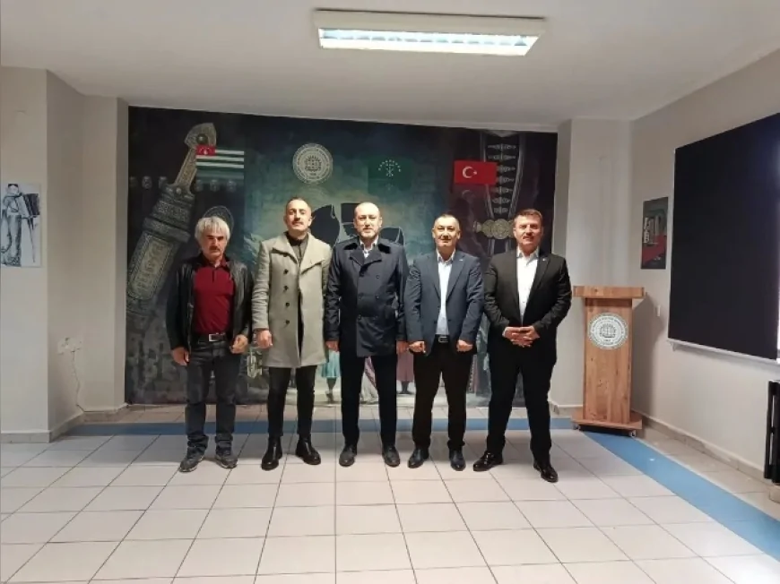 Yeniden Refah Partisi Çorum İl Başkanı Nuri Kuşçu Kafkas Kültür Derneği Ziyaretinde Sivil Toplumun Rolüne Dikkat Çekti