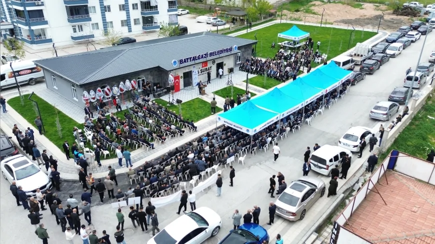 MALATYA BATTALGAZİ’DE 6 ŞUBAT DEPREM ŞEHİTLERİ TAZİYE EVİ HİZMETE AÇILDI