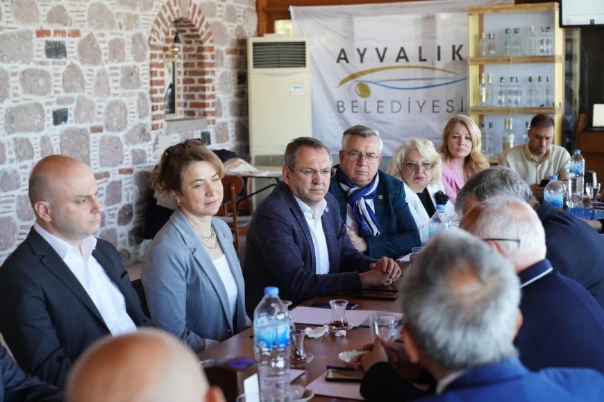 BALIKESİR Ayvalık’ta Kent Konseyleri Buluşması Katılımcı Demokrasi Vurgusuyla Gerçekleşti