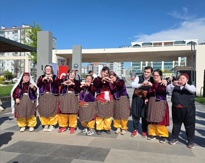 Malatya’da Otizm Farkındalık Ayı Etkinliği Yoğun Katılımla Gerçekleştirildi