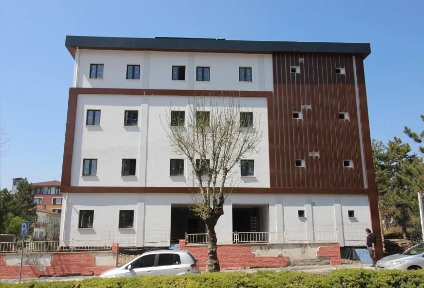 Çorum İl Sağlık Müdürü Sinan Zehir: “Yavruturna’daki entegre sağlık yerleşkesi hizmete açılmaya hazırlanıyor”