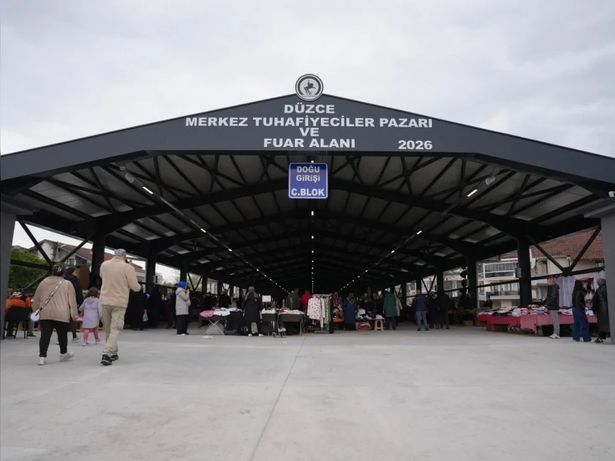 Düzce Belediye Başkanı Dr. Faruk Özlü: “Yeni pazaryeriyle esnaf ve vatandaş daha düzenli ve konforlu ortama kavuştu”